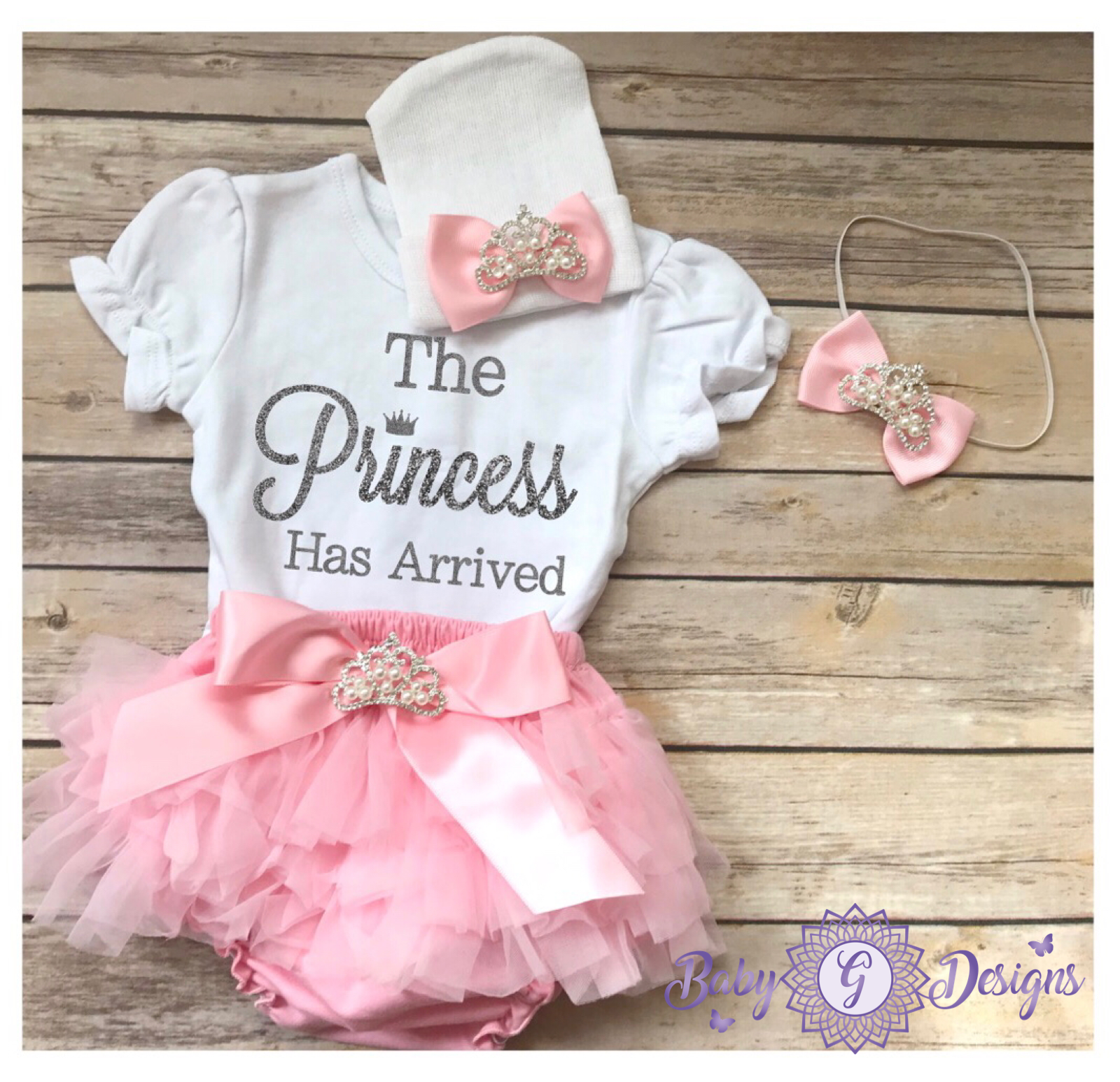 the princess has arrived pink lol BabyGdesigns13
